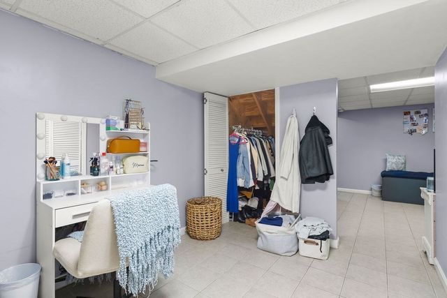 413 Huttleston Ave, Fairhaven, MA 02719
