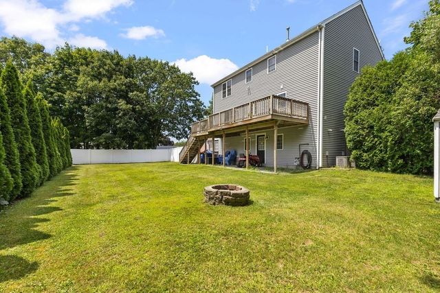 413 Huttleston Ave, Fairhaven, MA 02719