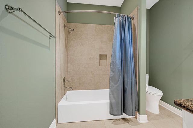 3 Waterford Pointe Circle, Sugar Land, TX 77479