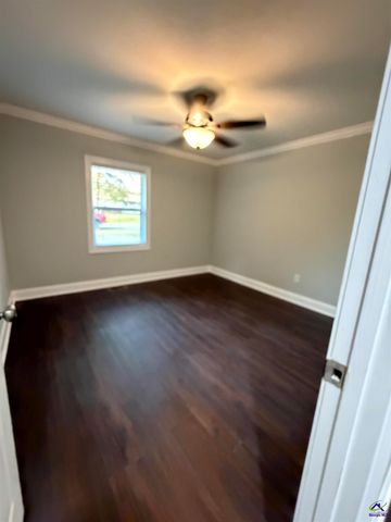 106 Crestwood Road, Centerville, GA 31028