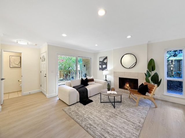 125 Connemara Way 98, Sunnyvale, CA 94087
