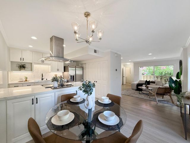 125 Connemara Way 98, Sunnyvale, CA 94087