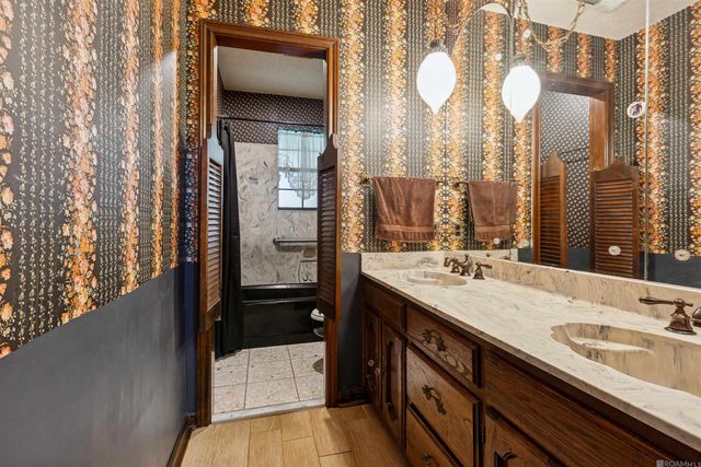6615 Oak Cluster Dr, Greenwell Springs, LA 70739