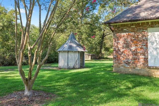 6615 Oak Cluster Dr, Greenwell Springs, LA 70739