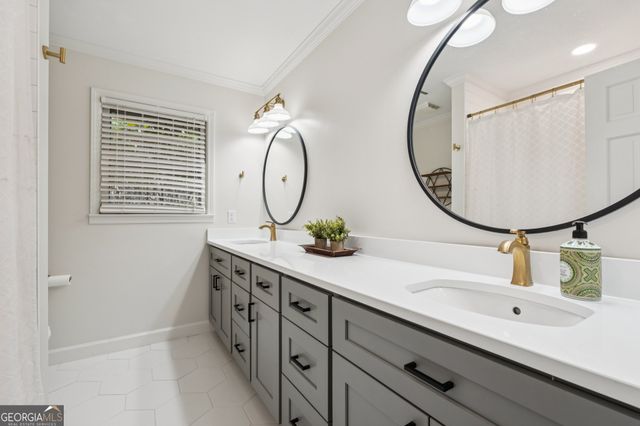 870 Hickory Oak Hollow, Roswell, GA 30075