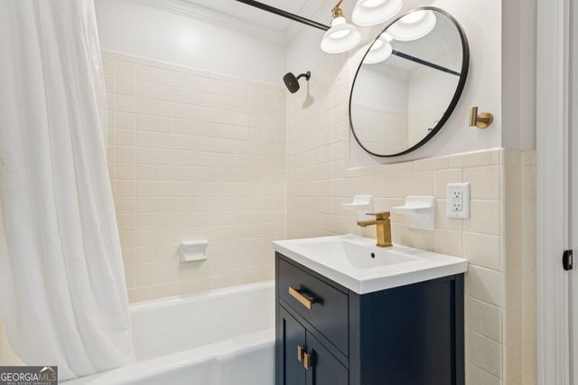 870 Hickory Oak Hollow, Roswell, GA 30075