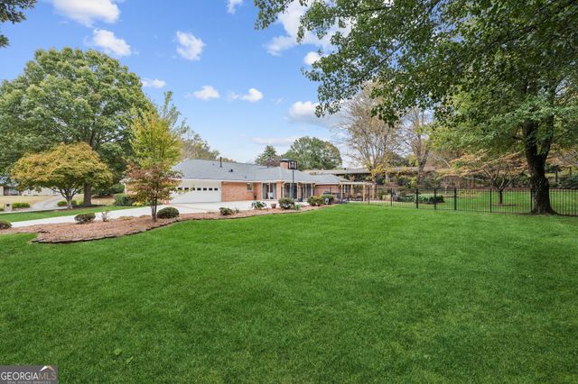 870 Hickory Oak Hollow, Roswell, GA 30075