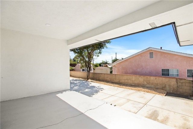 1258 W 121st, Los Angeles, CA 90044