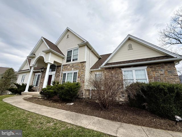 248 IVY HILL DR, State College, PA 16801