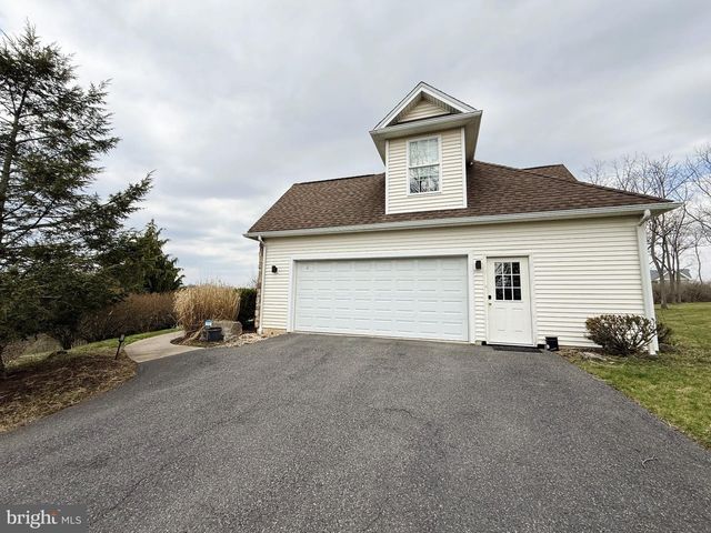 248 IVY HILL DR, State College, PA 16801