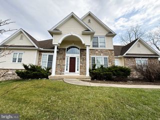 248 IVY HILL DR, State College, PA 16801