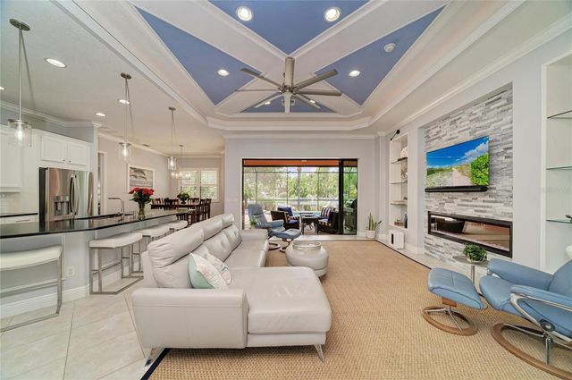 545 MAST DRIVE, Bradenton, FL 34208