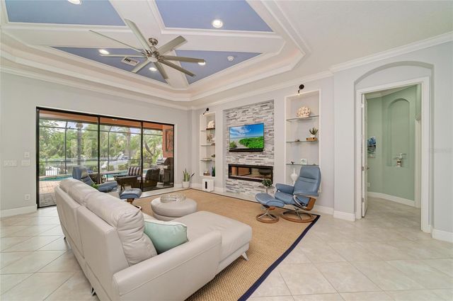 545 MAST DRIVE, Bradenton, FL 34208