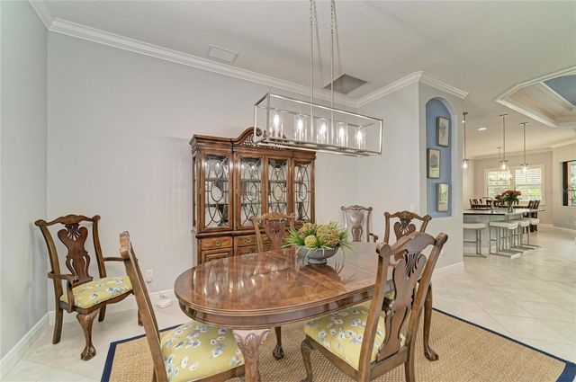 545 MAST DRIVE, Bradenton, FL 34208