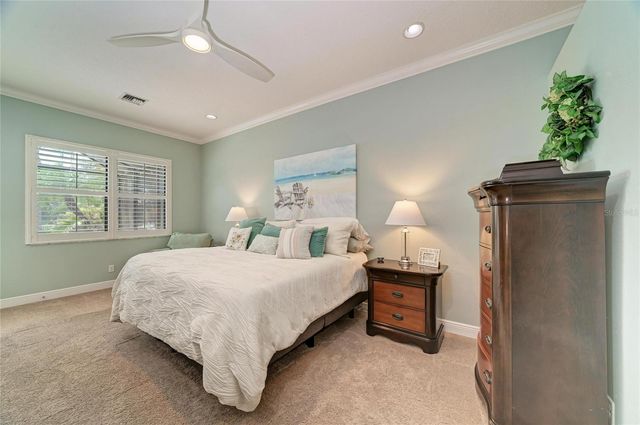 545 MAST DRIVE, Bradenton, FL 34208