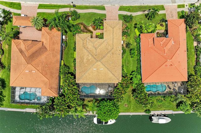 545 MAST DRIVE, Bradenton, FL 34208
