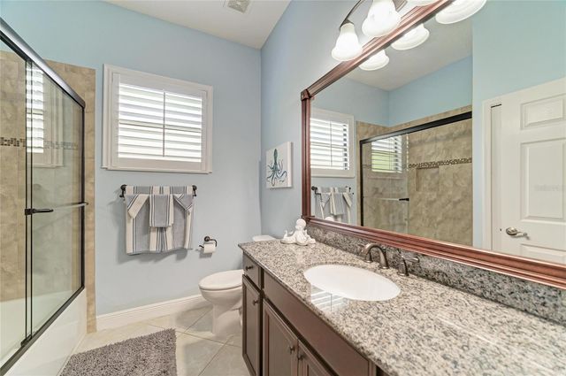 545 MAST DRIVE, Bradenton, FL 34208
