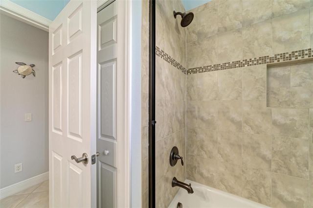 545 MAST DRIVE, Bradenton, FL 34208