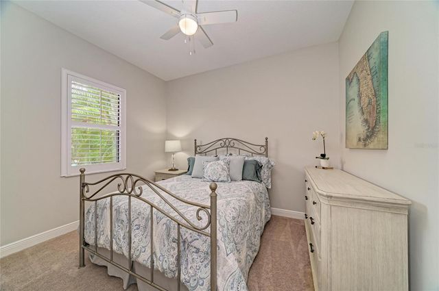 545 MAST DRIVE, Bradenton, FL 34208