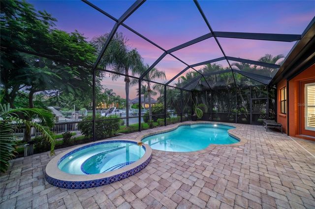 545 MAST DRIVE, Bradenton, FL 34208