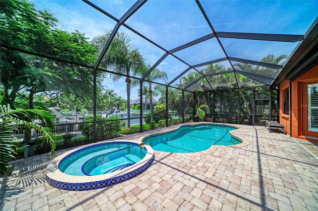 545 MAST DRIVE, Bradenton, FL 34208