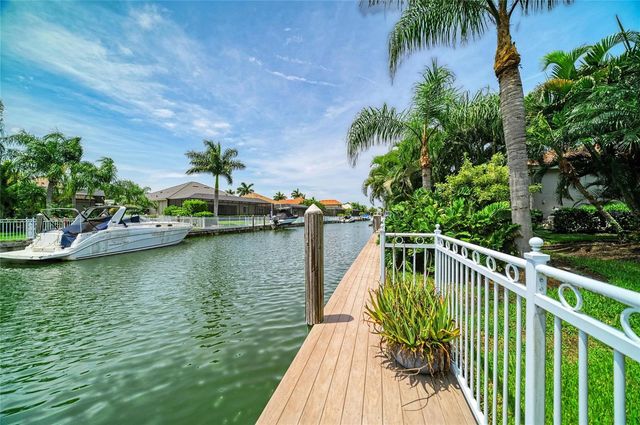 545 MAST DRIVE, Bradenton, FL 34208