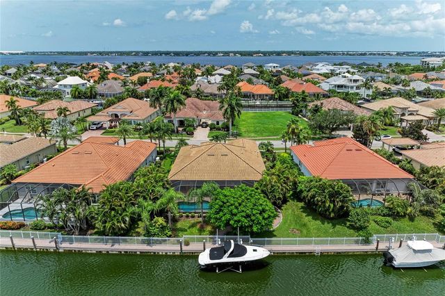 545 MAST DRIVE, Bradenton, FL 34208