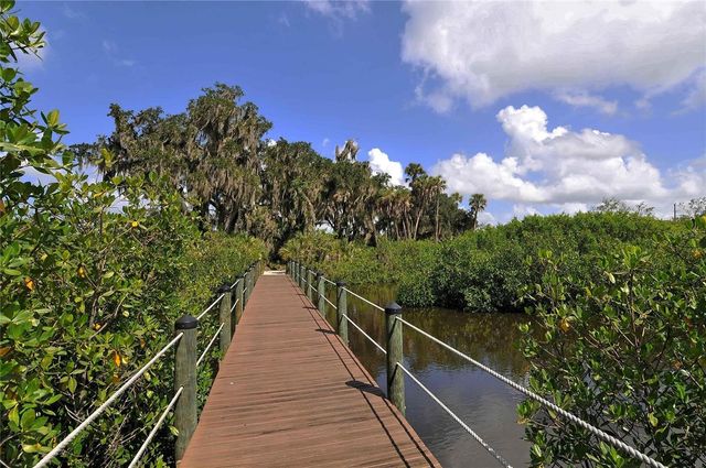 545 MAST DRIVE, Bradenton, FL 34208