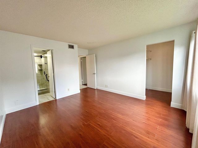 433 Pine Glen Lane C2, Greenacres, FL 33463