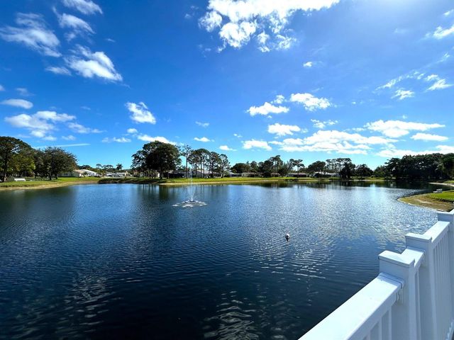 433 Pine Glen Lane C2, Greenacres, FL 33463