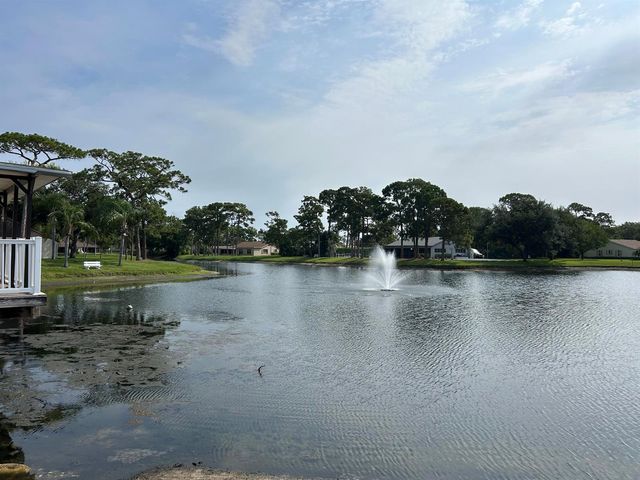 433 Pine Glen Lane C2, Greenacres, FL 33463