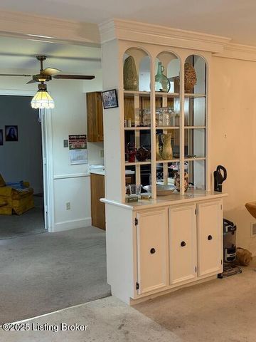 4125 Browns Ln 113, Louisville, KY 40220