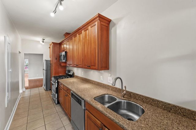 747 E 7th Street, Houston, TX 77007