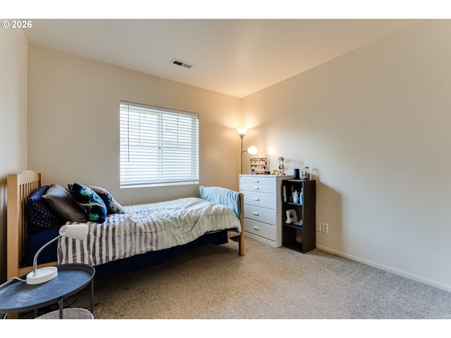 5304 Wales Dr, Eugene, OR 97402
