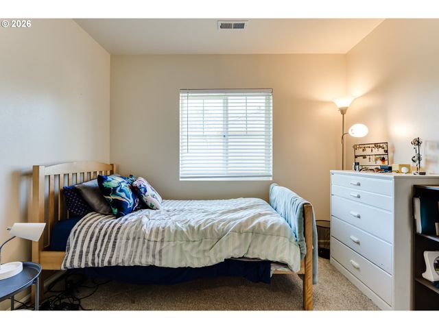 5304 Wales Dr, Eugene, OR 97402
