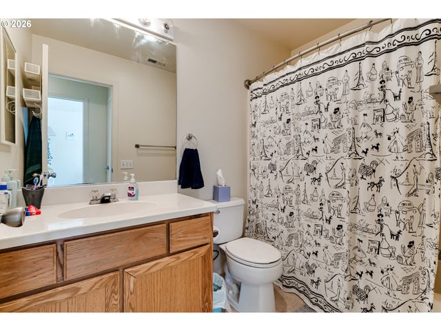 5304 Wales Dr, Eugene, OR 97402