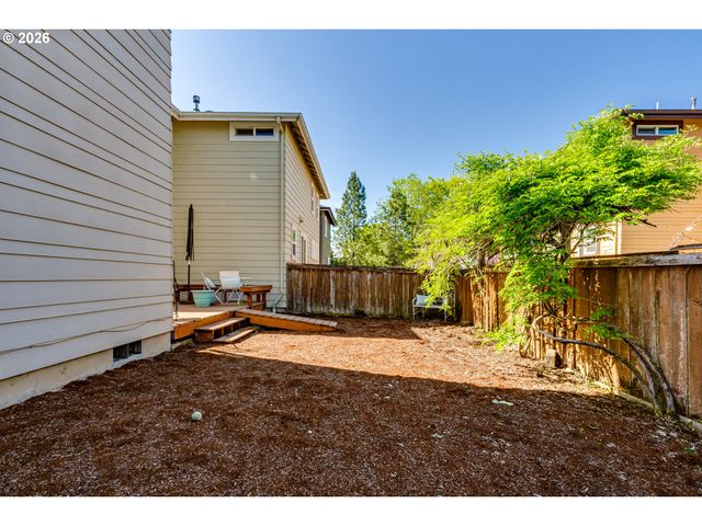 5304 Wales Dr, Eugene, OR 97402