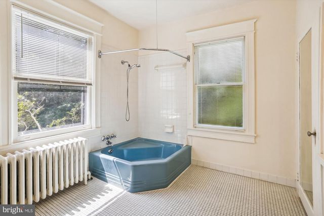 8901 MONTGOMERY AVE, Chevy Chase, MD 20815
