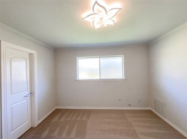 2800 N Surrey Drive, Carrollton, TX 75006