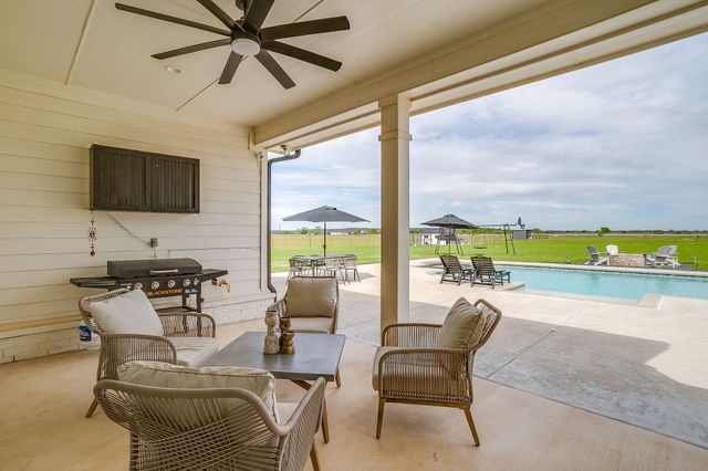 5520 Big Valley Circle, Lipan, TX 76462