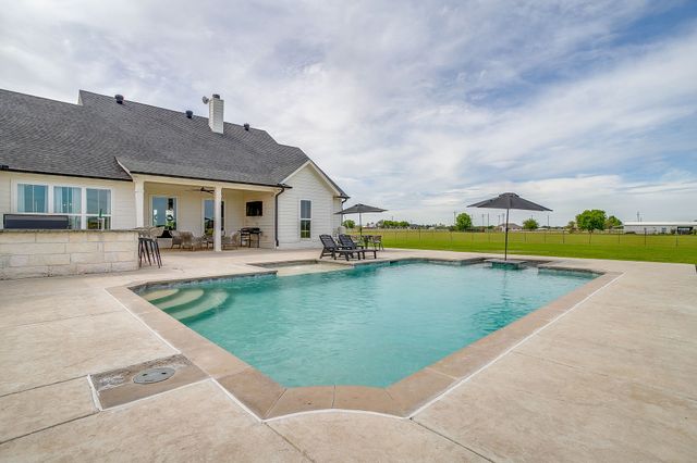 5520 Big Valley Circle, Lipan, TX 76462