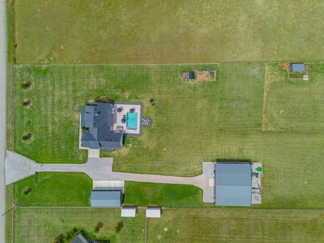 5520 Big Valley Circle, Lipan, TX 76462