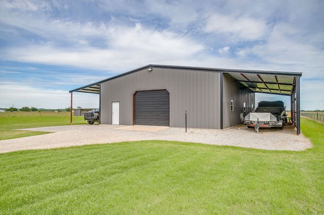 5520 Big Valley Circle, Lipan, TX 76462