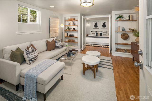 11535 40th Avenue NE, Seattle, WA 98125