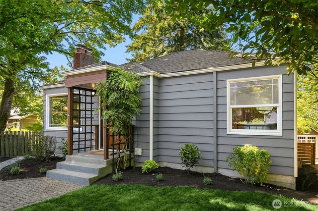 11535 40th Avenue NE, Seattle, WA 98125
