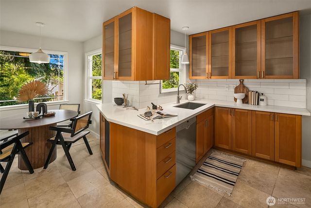 11535 40th Avenue NE, Seattle, WA 98125
