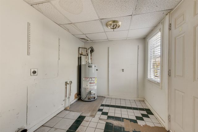 2861 W 12th Street, Dallas, TX 75211