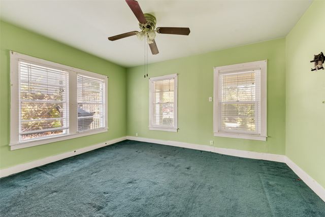 2861 W 12th Street, Dallas, TX 75211