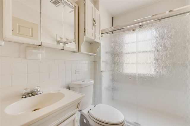 2861 W 12th Street, Dallas, TX 75211