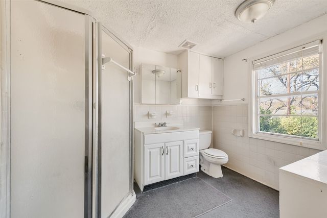 2861 W 12th Street, Dallas, TX 75211